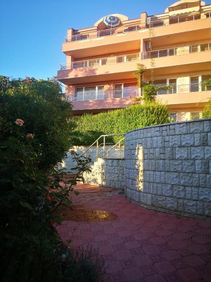 Seaview Apartment Complex Karia 卡瓦尔纳 外观 照片