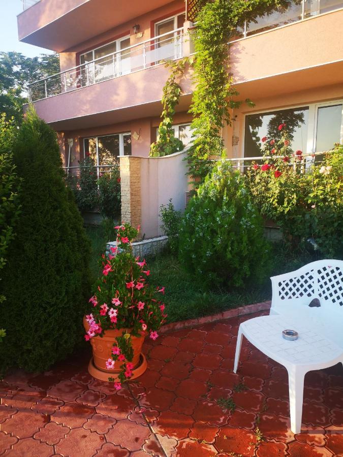 Seaview Apartment Complex Karia 卡瓦尔纳 外观 照片