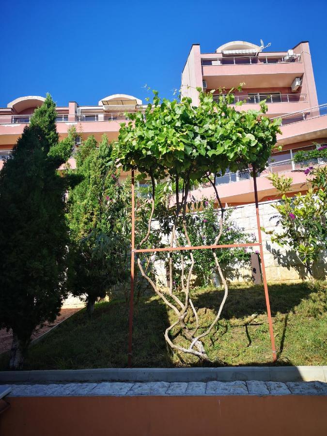 Seaview Apartment Complex Karia 卡瓦尔纳 外观 照片